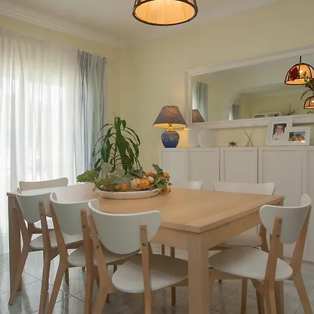 Riba, Casa Com Piscina * ريبامار